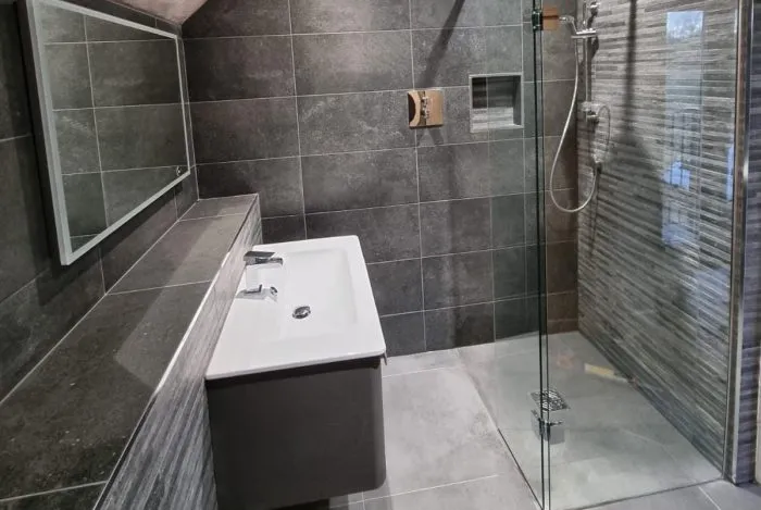 Bathroom Gallery 06